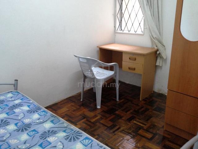 Room for rent Senadin Miri.  Near curtin university, PETRONAS Lutong. 1