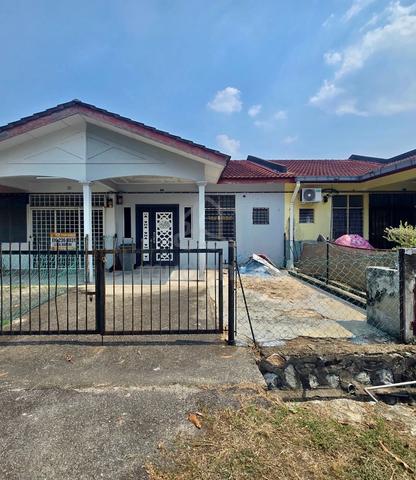 CANTIK 😍 FULLY RENOVATED Single Storey Sri Pulasan Ainsdale Seremban 1