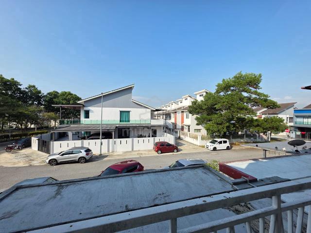 M residence 1, freehold, South, nice unit number, below market 1