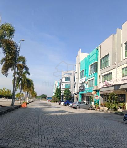 Falim Triple Storey Shop For Rent 1