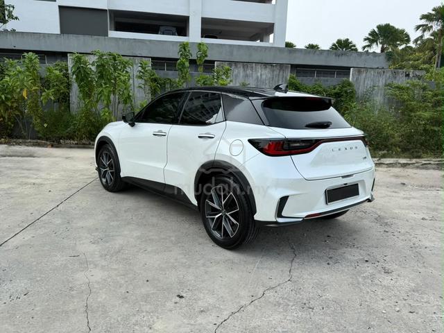 2024 Lexus Lbx Luxury Dual Tone - Premium Select - 4