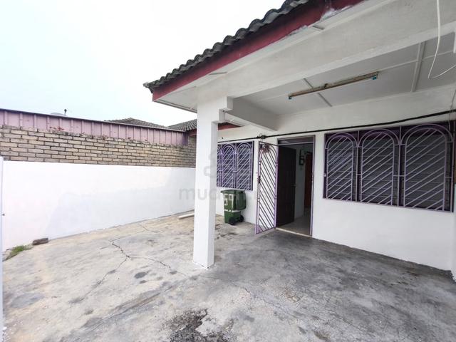 RENOVATE & EXTENDED , Freehold , rumah cantik boleh 100% Loan 1