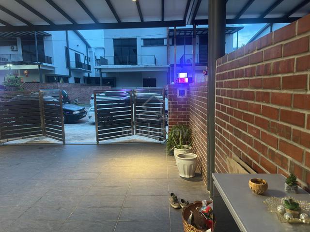 120k CASH BACK! Double Storey Cluster Taman Tropika, Kulai 古来冠群花园 1