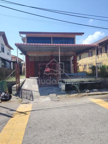 Bungalow House 1