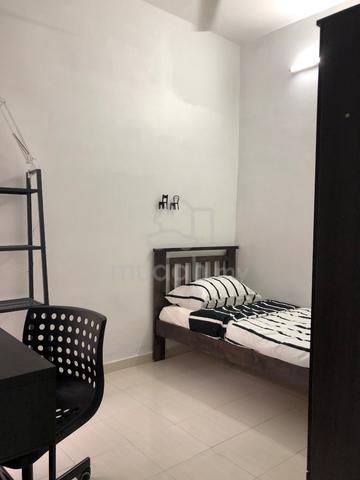 Clean Comfy Fully-furnished Rooms for Rent Neat Inti SS15 Subang Jaya 1