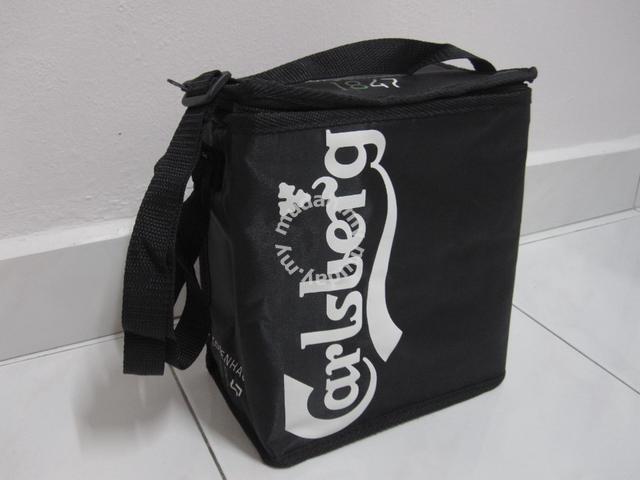 Carlsberg Thermal Bag, Women's Fashion, Bags & Wallets, Beach Bags on  Carousell