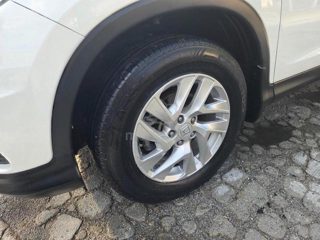 2015 Honda CR-V 2.0 2WD FACELIFT (A) High Loan - 4