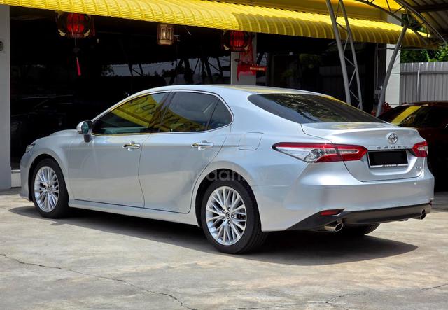 2019 Toyota CAMRY 2.5 V (A) Super Low Mileage FSR - 4