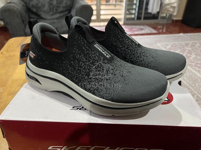 skechers archfit - photo 2 of 4