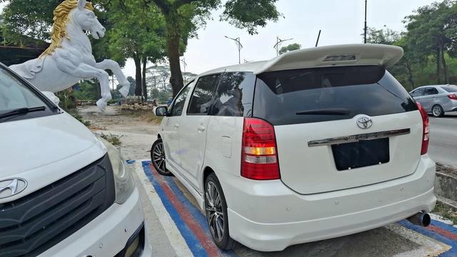 Toyota Wish 2.0 2003 Loan Kedai - 2