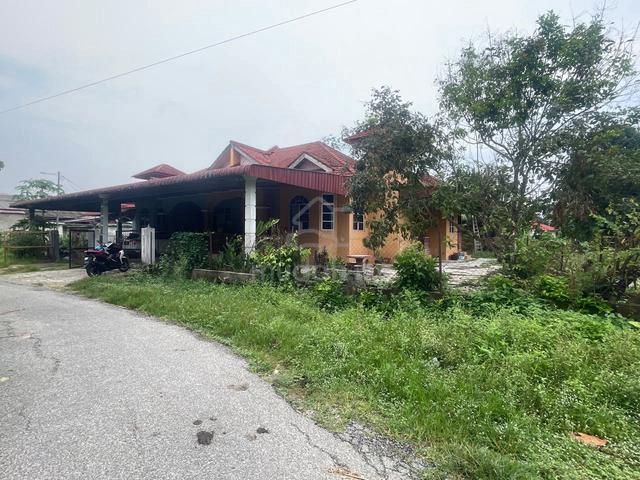 SEMI D TERLAJOK BESAR 1942KPs KG ALOR DURIAN WAKAF BHARU 1