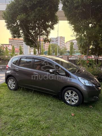 2013 Honda JAZZ 1.5 FACELIFT (A) - 1