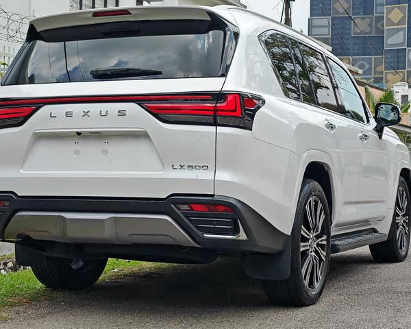 FULL SPEC EVERYTHING HAVE 2022 Lexus LX600 3.4 (A) - 2