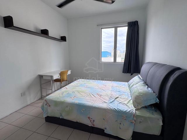 FEMALE UNIT: CASA SUBANG Room For Rent 1