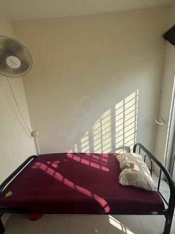 Bilik sewa lelaki di batu 6, kuala lumpur gombak (free air,api) 1