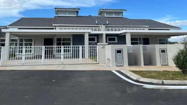 Awesome New SemiD in Juasseh, KUALA PILAH, Negeri Sembilan RM1k book 1