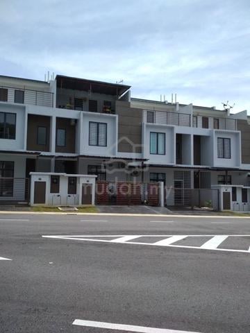 3 bilik sewa termurah Batang Kali(landed house with security guard) 1
