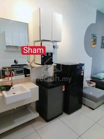 Queens Residences Q2 @ Queens Waterfront 1