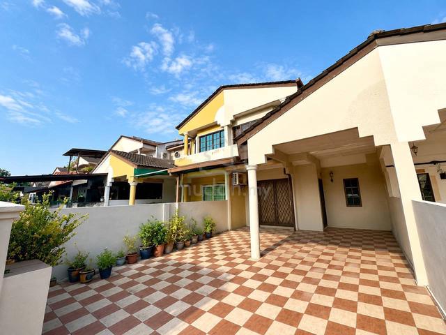 FACING OPEN 2 Sty House Taman Kinrara 5 Puchong 1