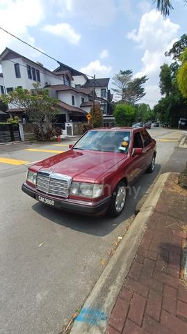 Mercedes Benz W124 230E (A) - 1