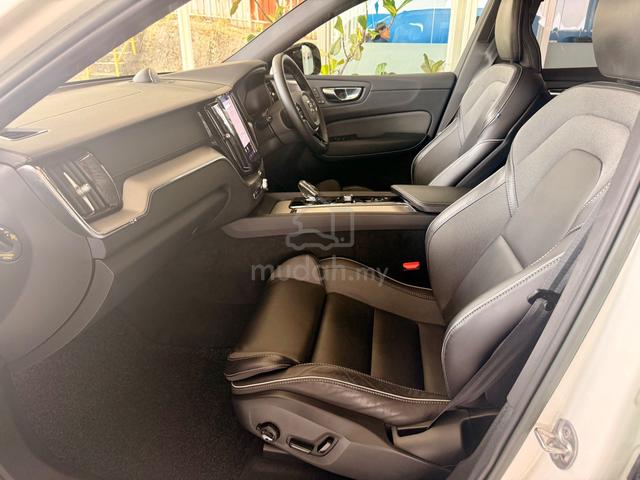 2022 Volvo XC60 2.0 RECHARGE T8 ULTIMATE (A) - 4
