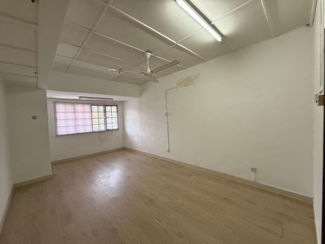 [ RENOVATED / CORNER ] 2sty House @ Taman Bidara Selayang For Rent 1