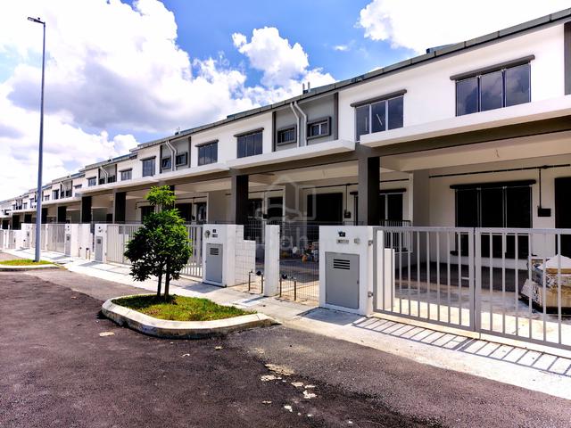 Freehold Kota Warisan Dengkil Double Storey Serenia City Completed 1