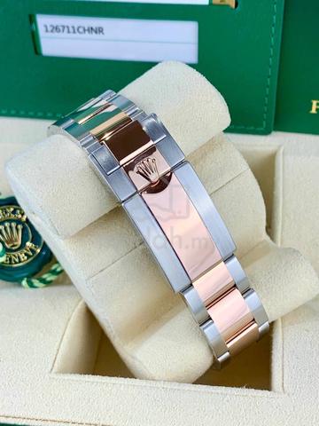 Carousel Image
