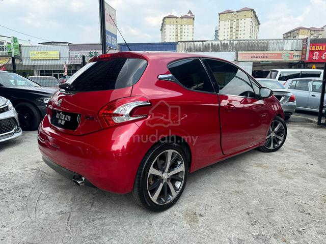 Peugeot 208 1.6 VTi ALLURE (A) 2 Doors Coupe - 4