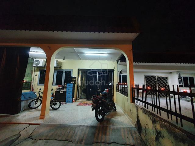 Single Storey house for rent 1
