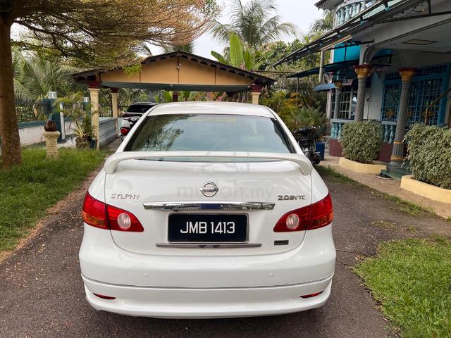 2010 Nissan SYLPHY 2.0 LUXURY IMPUL G11 (A) - 4