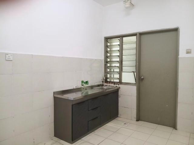 Larkin Idaman Apartment 1