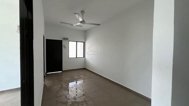 Rent Jalan Seri Gambut Klang Terrace House,End Lot,Near Kota Kemuning 1