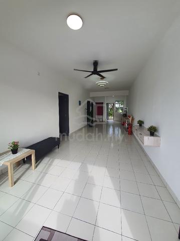 Inang Townhouse Bukit Raja Klang 1