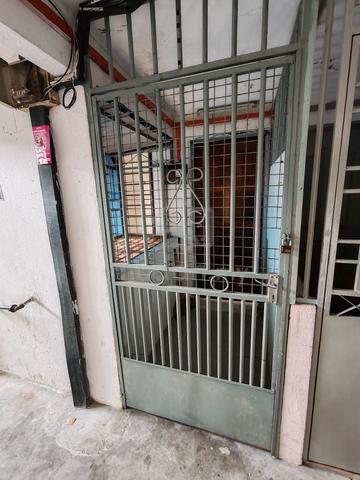 Mutiara Jaya Flat (Simpang Ampat) 1