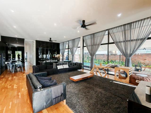 BEAUTIFUL Single Storey Bungalow at Kuang, Sg Buloh for Sale! 1
