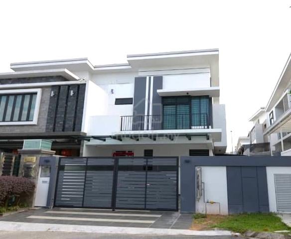 Seremaban 2 Semi-D| 34×80 Corner Lot | Fully Furnished | Swimming Pool 1