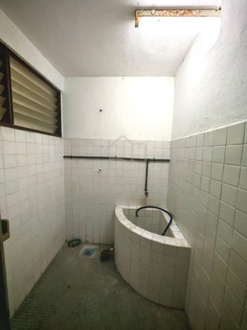 Chain Ferry, Butterworth Ground Floor shop unit for RENT 4