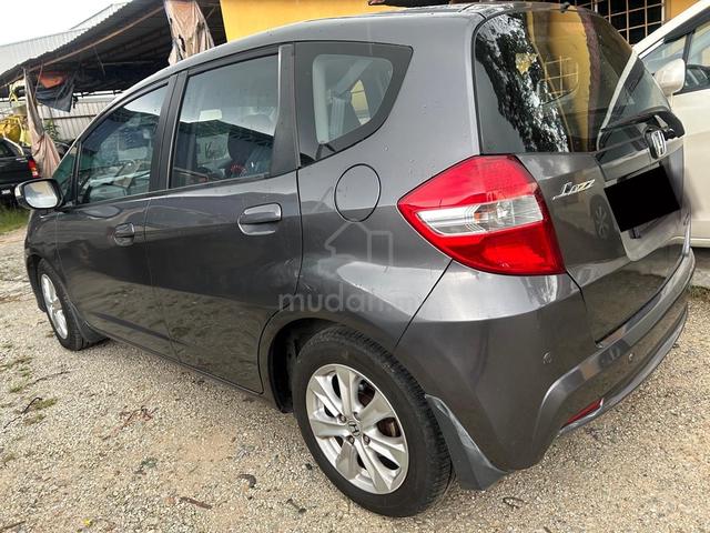 2013 Honda JAZZ 1.5 FACELIFT (A) No Flood Damager - 4
