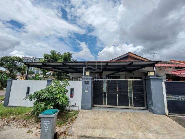 Single Storey Corner Lot House for Rent 1