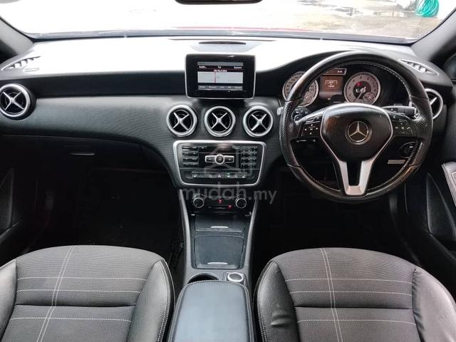 2014 Mercedes Benz A200 BlueEFCY (CBU) 1.6 (A) - 4