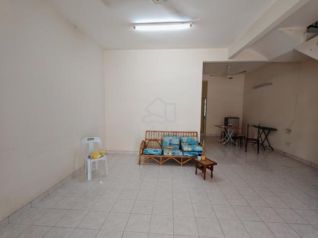 CHINESE NEIGHBOUR 2 Storey Terrace GATED GUARDED Bandar Laguna Merbok 1