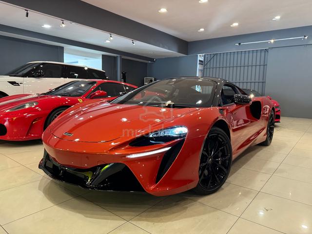 2022 Mclaren ARTURA 3.0 V6 New car 35 miles - 2