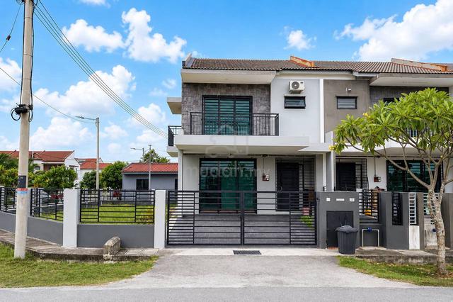 [CORNER LOT] 2 Storey Terrace, Taman Saujana KLIA, Kota Warisan 1