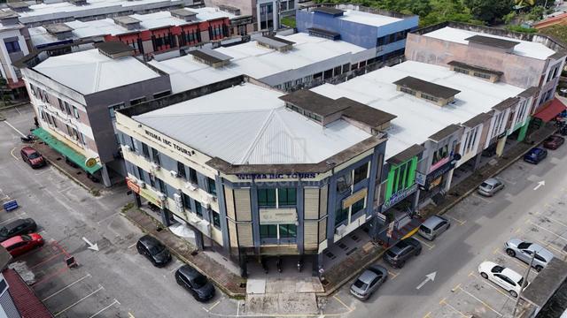 STRATEGIC CORNER LOT GROUND FLOOR Shoplot Bandar Saujana Utama 1