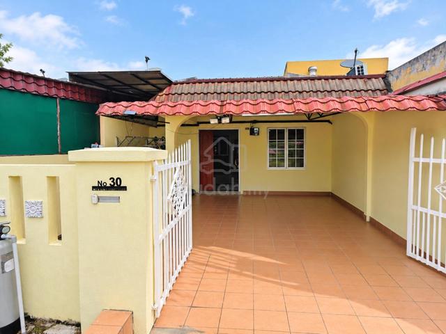 RENOVATED Single Storey Taman Mawar Kinrara 5 Puchong ng 1