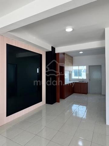 Tmn Sena Utama Sungai Dua 2-stry Partially Furnished For Rent 1