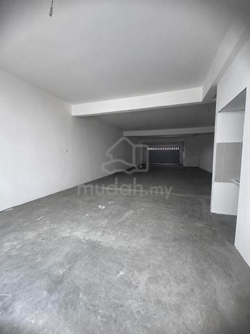Kempas Utama - 3 Storey Shop For Rent 1