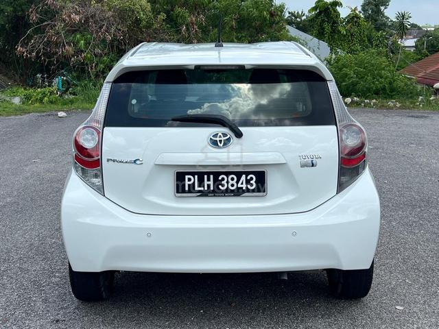 2013 Toyota PRIUS C 1.5 (HYBRID) (A) - 3