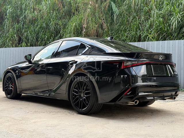 2022 Lexus IS300 2.0 F-SPORT MODE BLACK S - 2